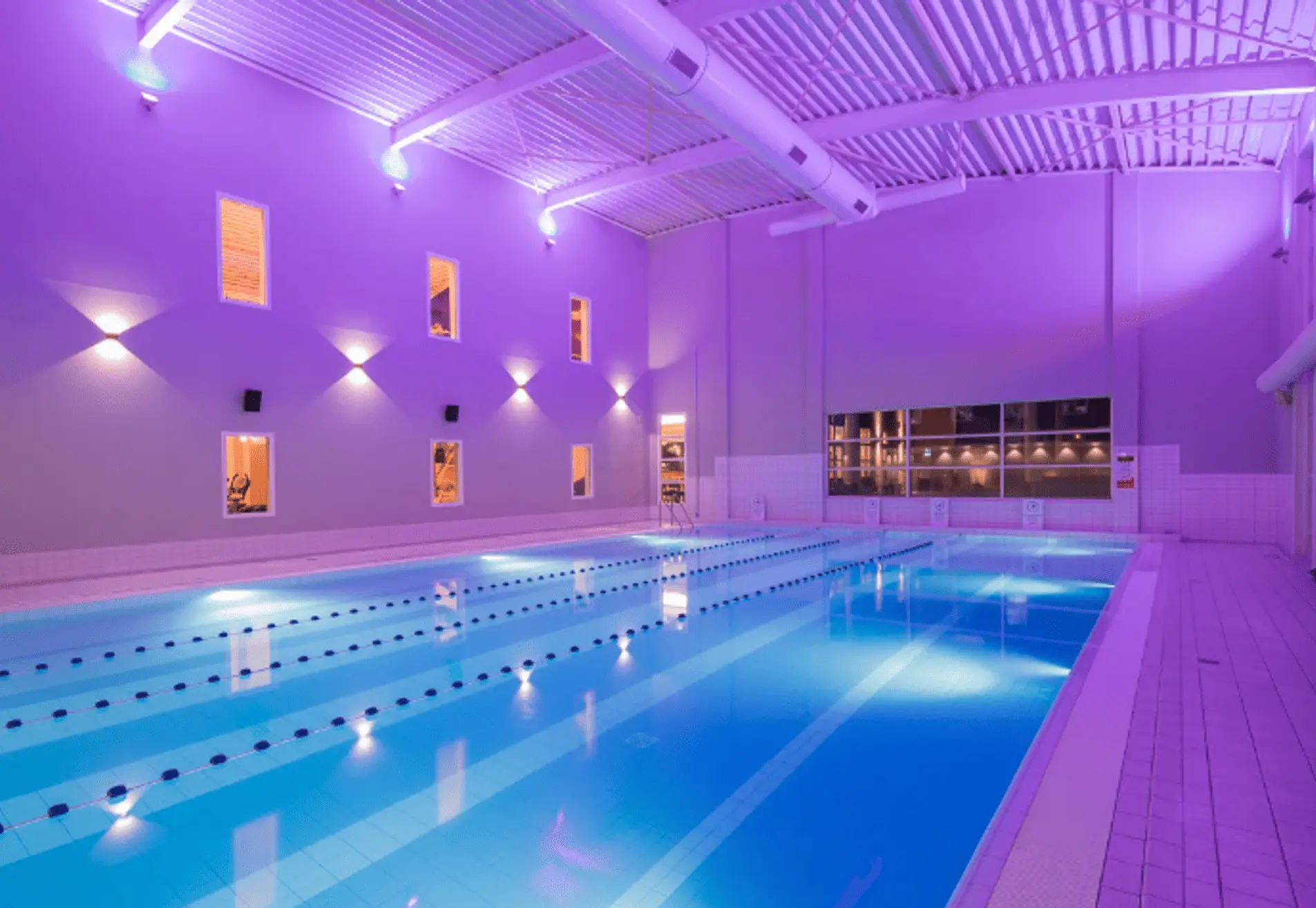 Binnen zwembad Utrecht